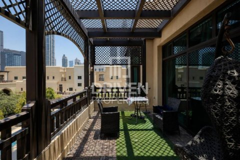 2 غرف نوم شقة في وسط مدينة دبي, الإمارات العربية المتحدة رقم 214641 8