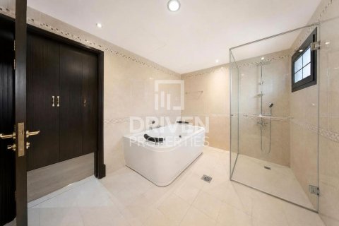 Villa de 5 chambres à The Villa, UAE No. 202546 18