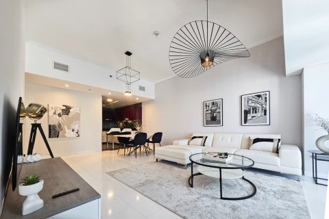 1 غرف نوم شقة في Cayan Tower, الإمارات العربية المتحدة رقم 226550