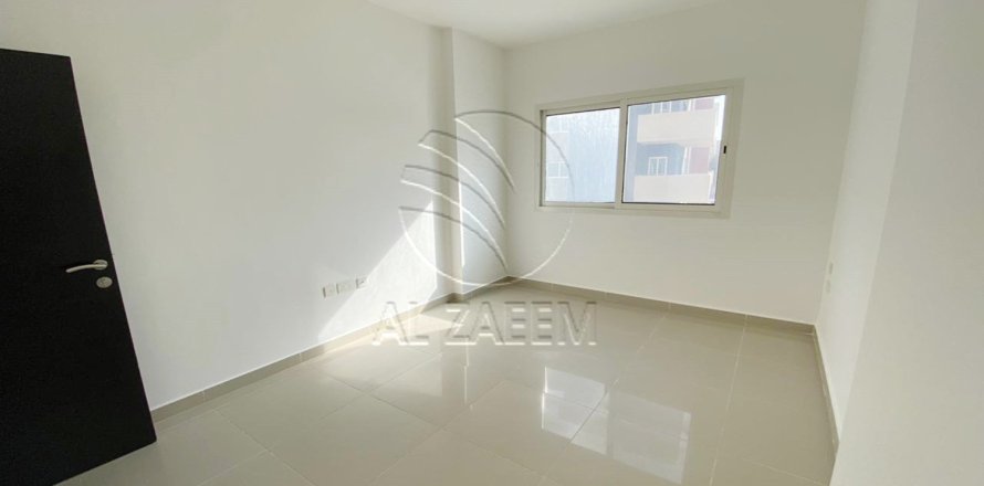 Appartement de 3 chambres à Al Reef, UAE No. 167998