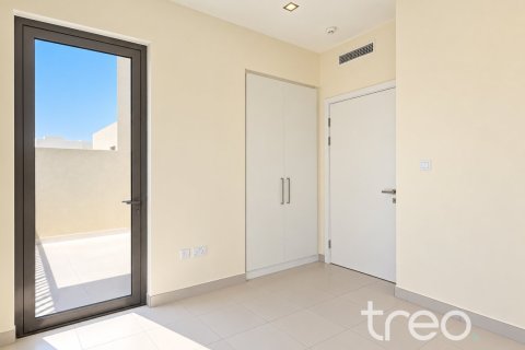Townhouse de 3 chambres à EMAAR South, UAE No. 220968 7