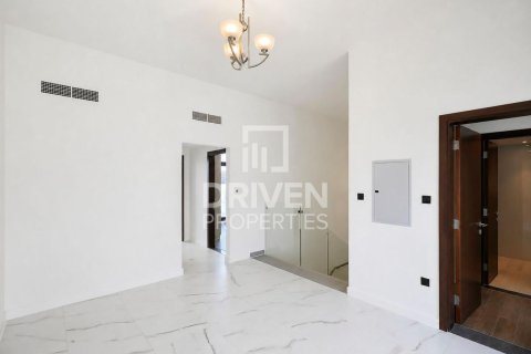 Вилла с 4 спальнями в District 11, ОАЭ №225651 6