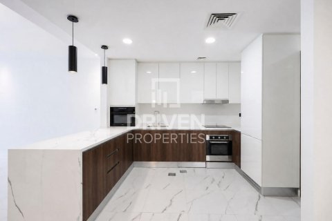 Вилла с 4 спальнями в District 11, ОАЭ №225651 8