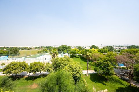 Apartment de 3 dormitorios en DAMAC Hills (Akoya by DAMAC), UAE No. 215369 4