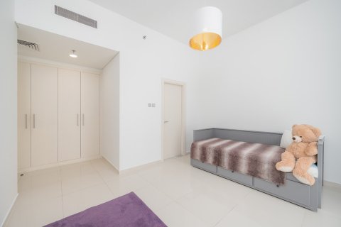 Apartment de 3 dormitorios en DAMAC Hills (Akoya by DAMAC), UAE No. 215369 18