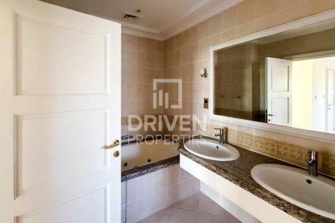 4 bedrooms Villa in Canal Cove Villas, UAE No. 212799 25