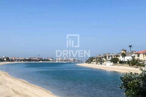 4 bedrooms Villa in Canal Cove Villas, UAE No. 212799 4