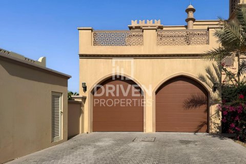 4 bedrooms Villa in Canal Cove Villas, UAE No. 212799 6