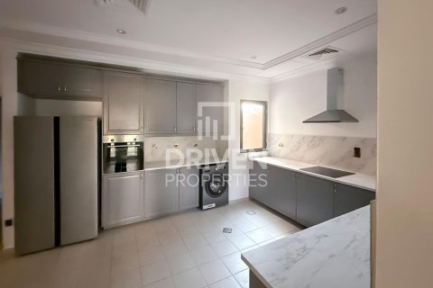 4 bedrooms Villa in Canal Cove Villas, UAE No. 212799 23