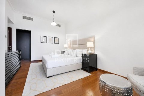 Appartement de 2 chambres à The Belvedere, UAE No. 209842 10