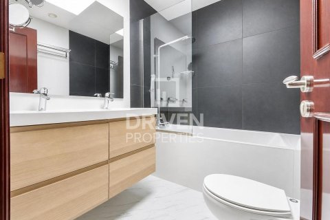 Appartement de 2 chambres à The Belvedere, UAE No. 209842 13