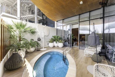 4 bedrooms Duplex in Dubai, UAE No. 143340 13