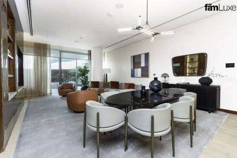 4 bedrooms Duplex in Dubai, UAE No. 143340 12