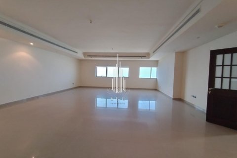 Apartment de 4 dormitorios en Al Mina, UAE No. 49723 23