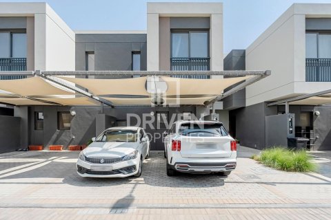Townhouse de 3 dormitorios en Dubai South (Dubai World Central), UAE No. 223325 3