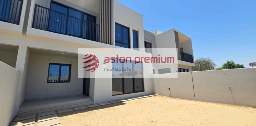 4 bedrooms Townhouse in Jebel Ali, UAE No. 219091