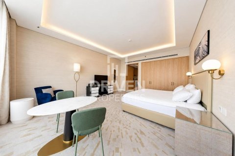 Studio Apartment in The Palm Tower, UAE No. 212167 6
