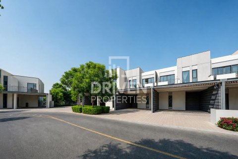 Townhouse de 3 dormitorios en Joy, UAE No. 223219