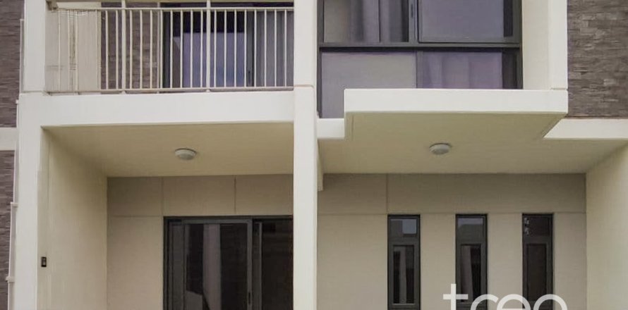 3 bedrooms Townhouse in Dubai, UAE No. 220960