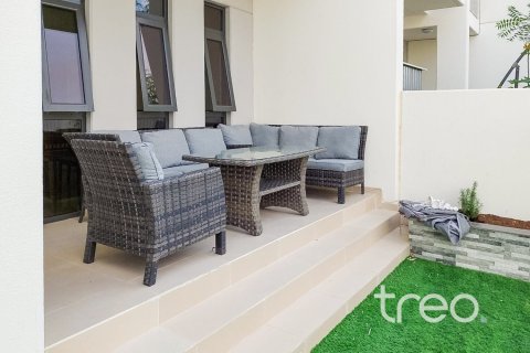 3 bedrooms Townhouse in Dubai, UAE No. 220960 10