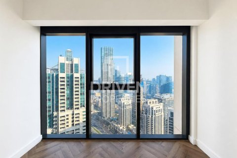 Apartment de 2 dormitorios en Opera District, UAE No. 215091 8