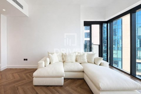 Apartment de 2 dormitorios en Opera District, UAE No. 215091 4