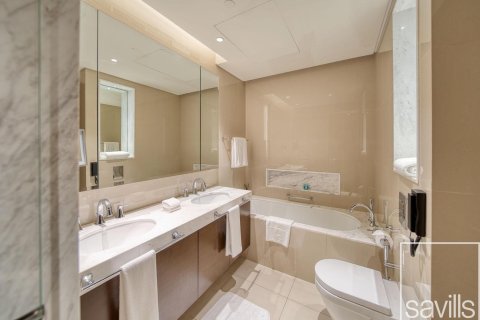Квартира с 2 спальнями в The Address Residence Fountain Views, ОАЭ №205944 10