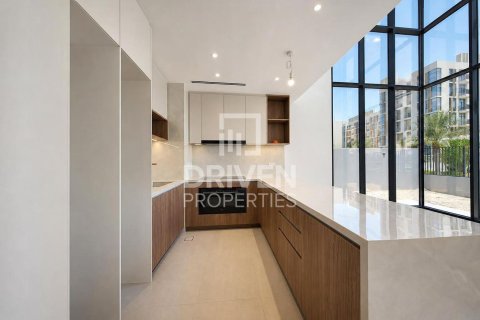 4 bedrooms Townhouse in Mudon, UAE No. 221234 8