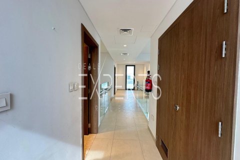 Villa de 4 dormitorios en Yas Acres, UAE No. 224254 7