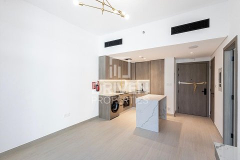 1 bedroom Apartment in Dubai Studio City, UAE No. 212093 5