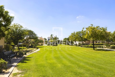 Villa de 5 dormitorios en The Villa, UAE No. 214969 13