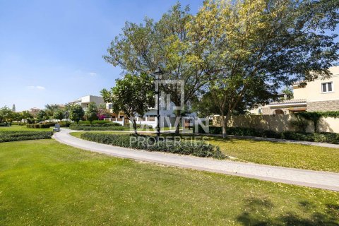 Villa de 5 dormitorios en The Villa, UAE No. 214969 14