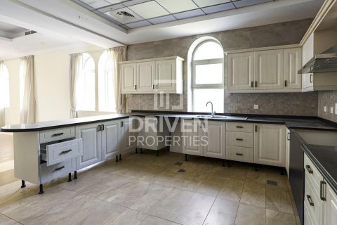 Villa de 5 dormitorios en The Villa, UAE No. 214969 6