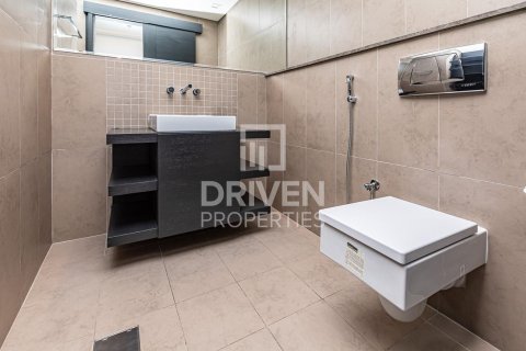 Дуплекс с 3 спальнями в Jumeirah Islands, ОАЭ №218106 9