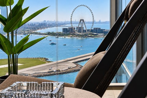 Appartement de 1 chambre à EMAAR Beachfront, UAE No. 208838
