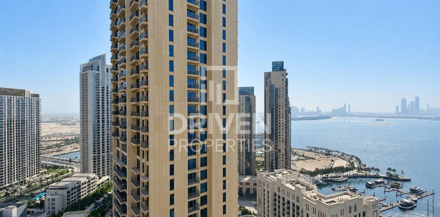 Apartment de 2 dormitorios en Creek Horizon, UAE No. 221488