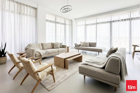 2 bedrooms Apartment in Dubai, UAE No. 166324