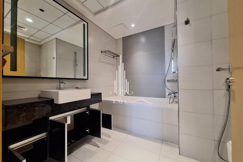 Apartment de 2 dormitorios en Al Khalidiya, UAE No. 20115 18