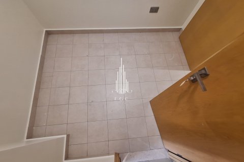 Apartment de 2 dormitorios en Al Khalidiya, UAE No. 20115 13