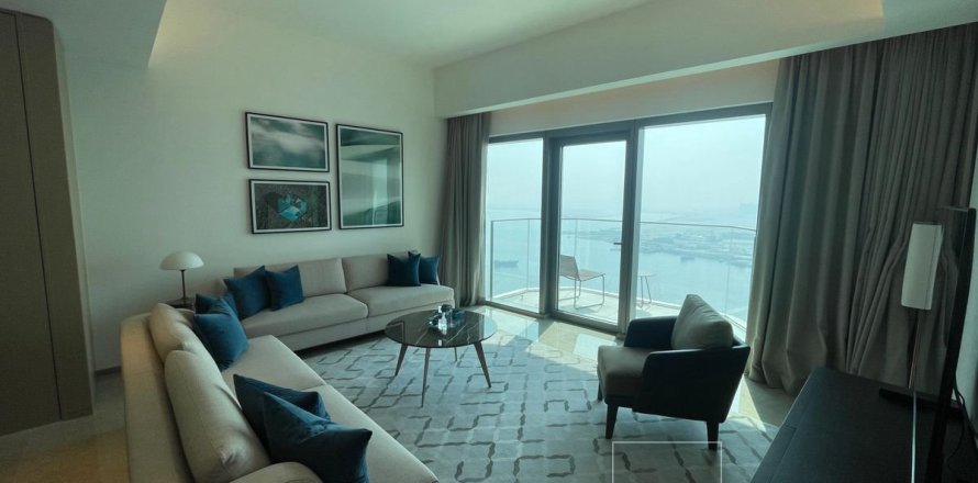 3 bedrooms Apartment in Dubai, UAE No. 215684