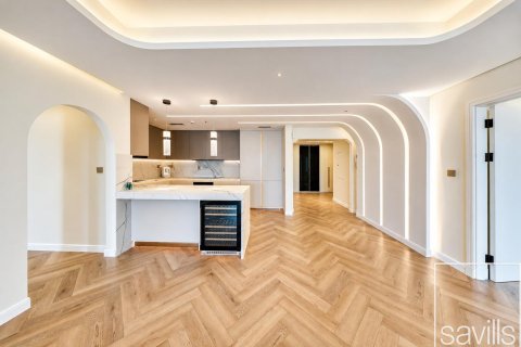 3 bedrooms Apartment in The Crescent, UAE No. 222555 11