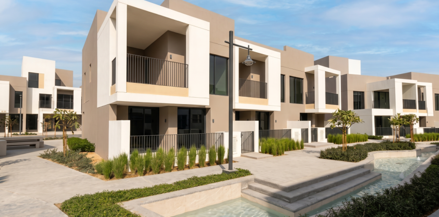 3 bedrooms Townhouse in Dubai, UAE No. 220276