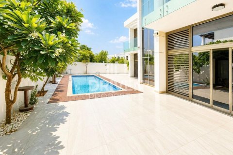 Villa de 5 chambres à District One, UAE No. 217690 4