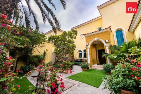 3 bedrooms Villa in Jumeirah Park, UAE No. 150765 4