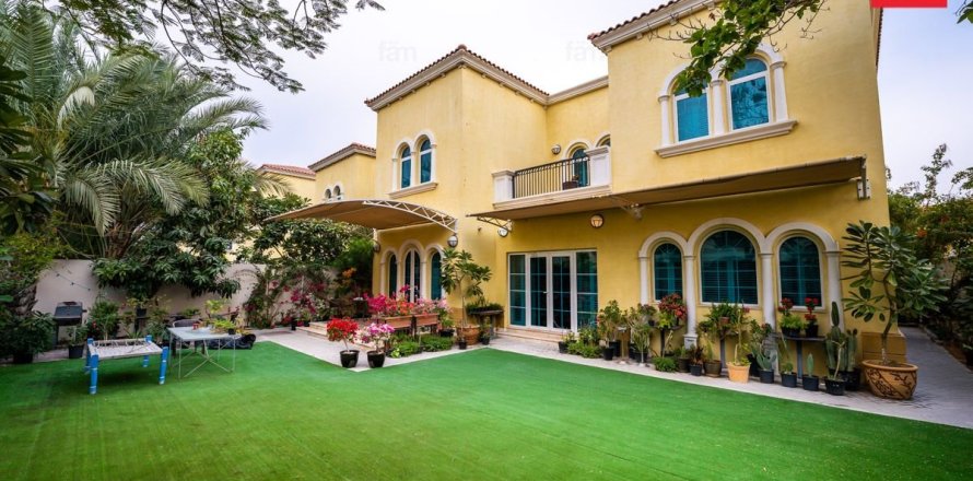 3 bedrooms Villa in Jumeirah Park, UAE No. 150765