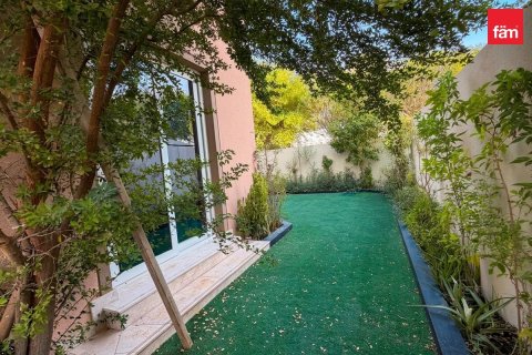 4 bedrooms Townhouse in Dubai, UAE No. 203172 10
