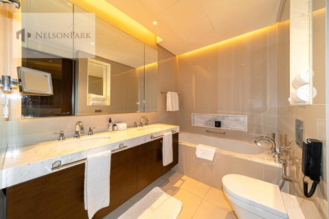 Apartment de 2 dormitorios en The Address Residence Fountain Views, UAE No. 33361 8