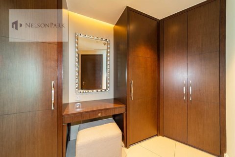 Apartment de 2 dormitorios en The Address Residence Fountain Views, UAE No. 33361 18