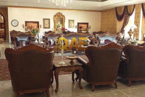 Villa de 16 chambres à Al Twar, UAE No. 3747 3