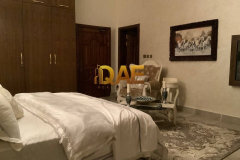 Villa de 16 chambres à Al Twar, UAE No. 3747 7